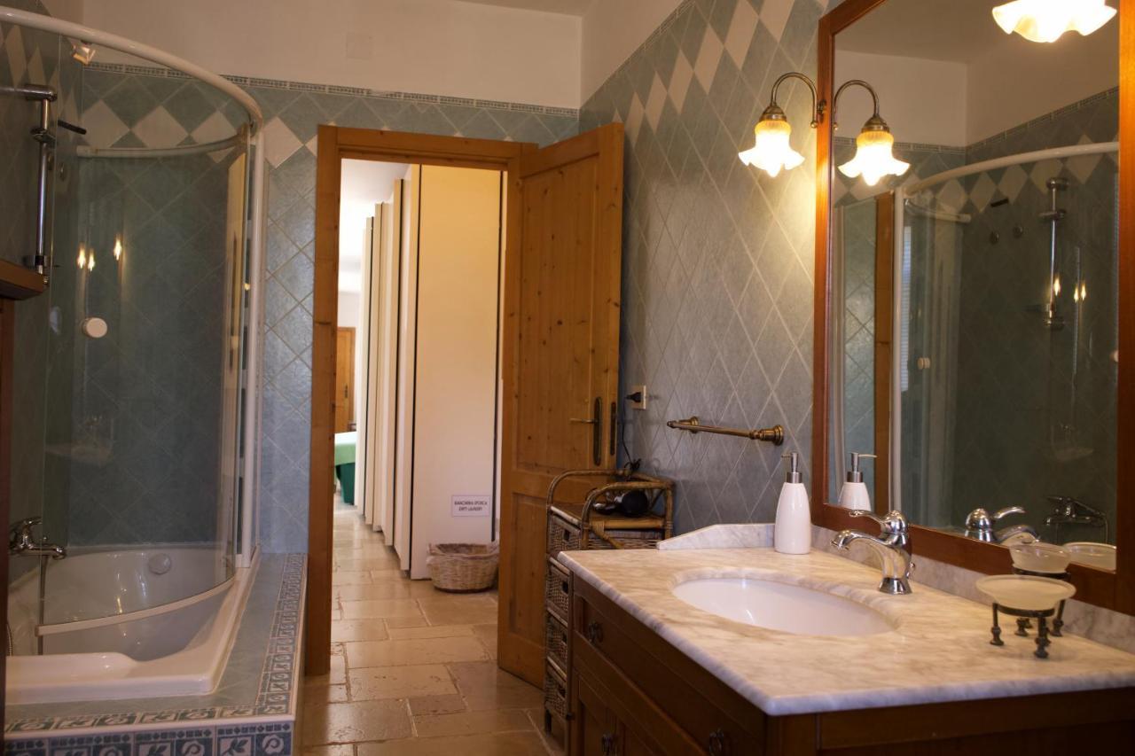 אוסטוני Minicasa Nella Natura, Con Piscina A Due Passi מראה חיצוני תמונה